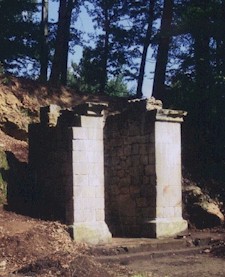 Ruinenreste der Kapelle August 2005